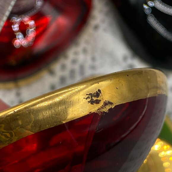 Murano Glass Trinket Dishes: Gold Gilt Painted Flowers, Set of 4 - Picture 9 of 9